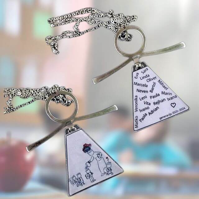 Dixi Art - poklon za učiteljicu - Dixica s personaliziranom haljinicom